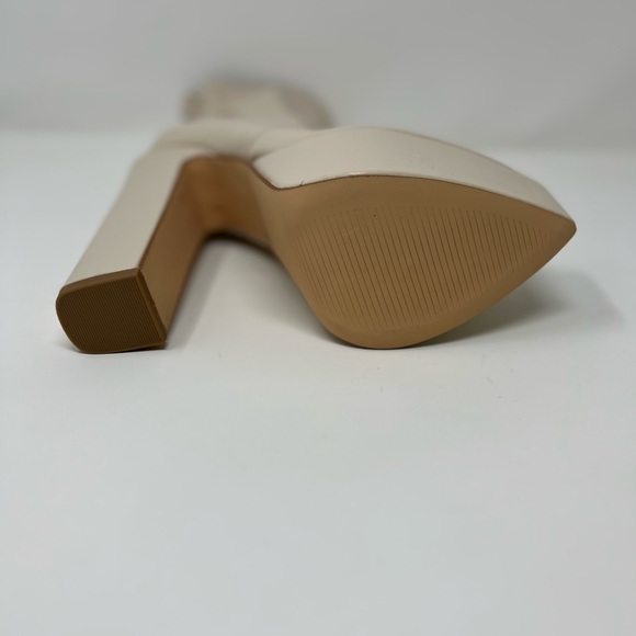 Women’s clothes till platform, heel ankle bootie - Picture 4 of 5